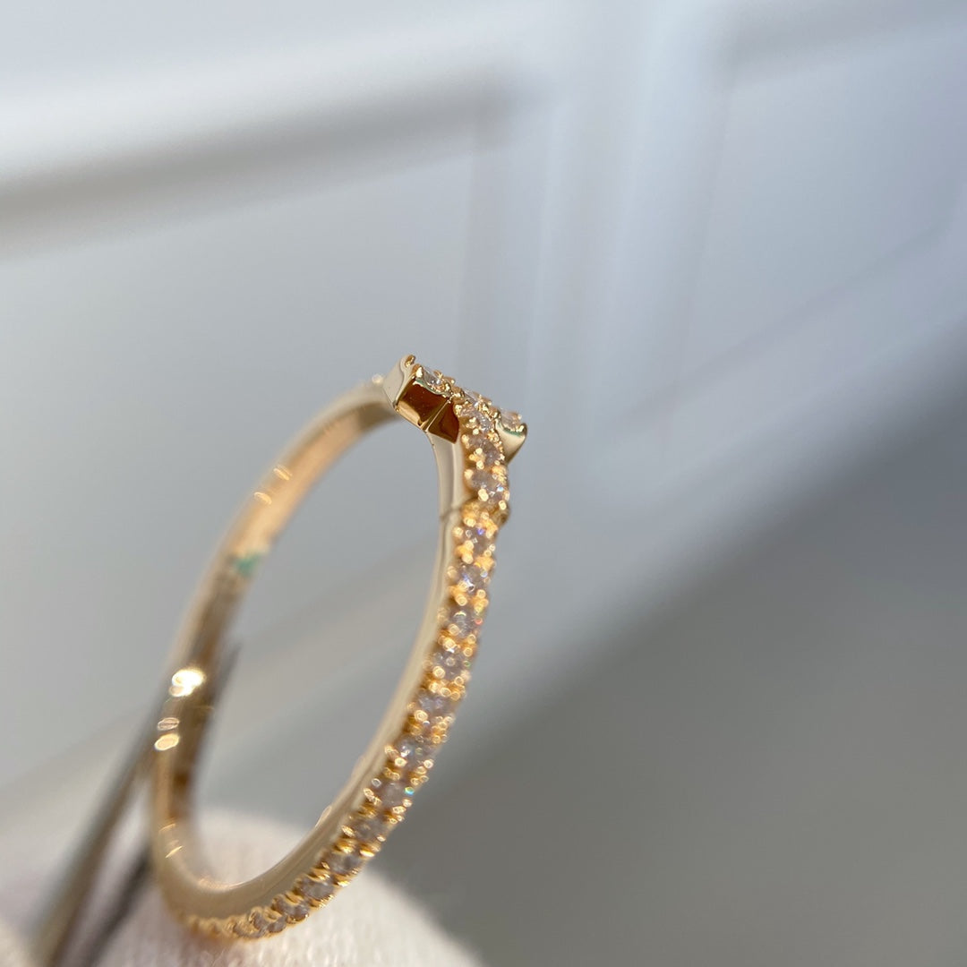 Tiffany T Ring Cubic Zirconia Pink Gold