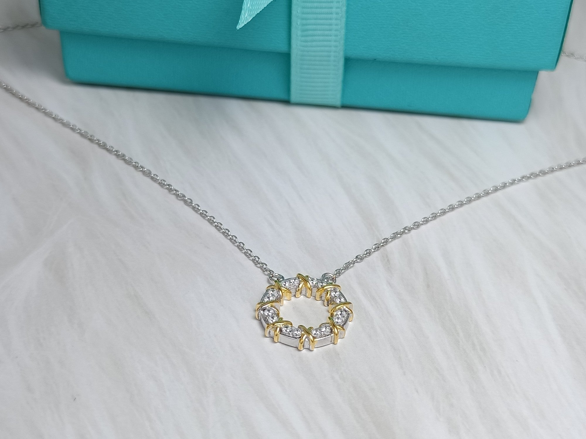 Tiffany Sixteen Stone Necklace Gold