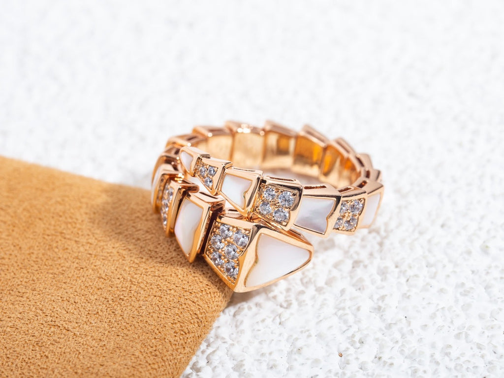 Bvlgari Serpenti Ring Pink Gold Cubic Zirconia MOP