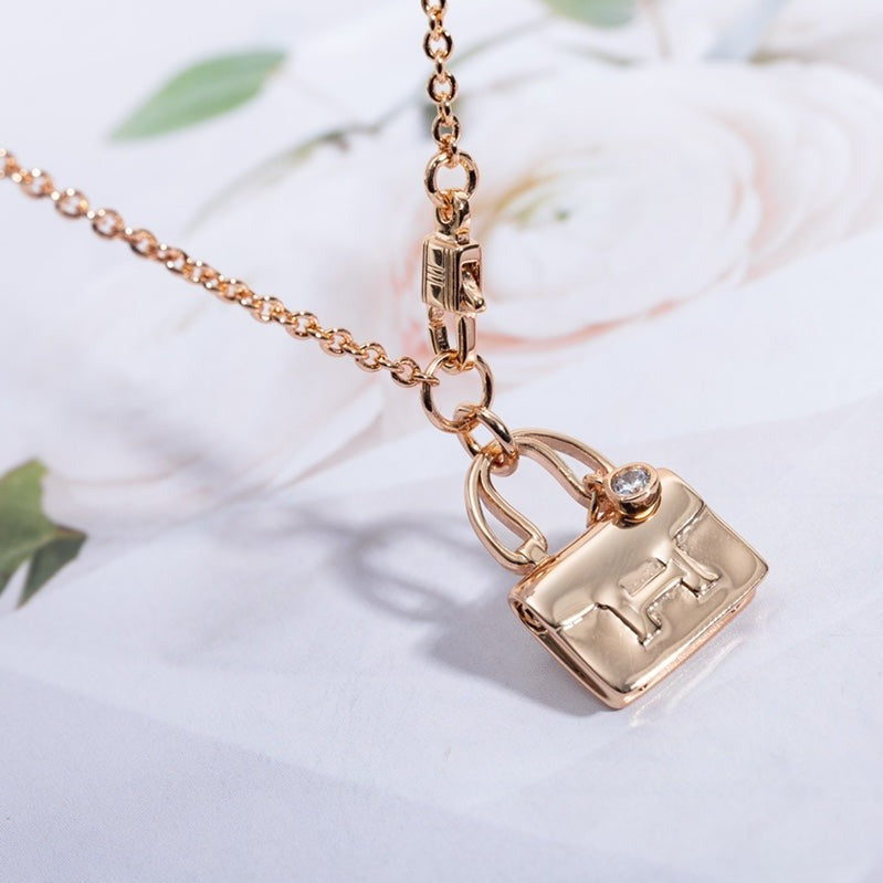 Hermes Amulette Pendant Pink Gold Necklace