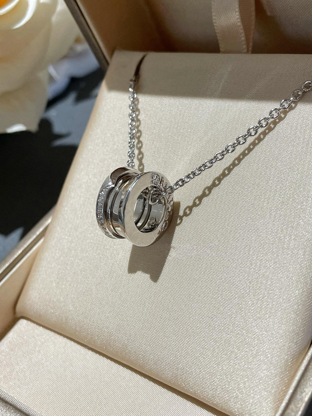 Bvlgari Zero 1 Necklace Cubic Zirconia