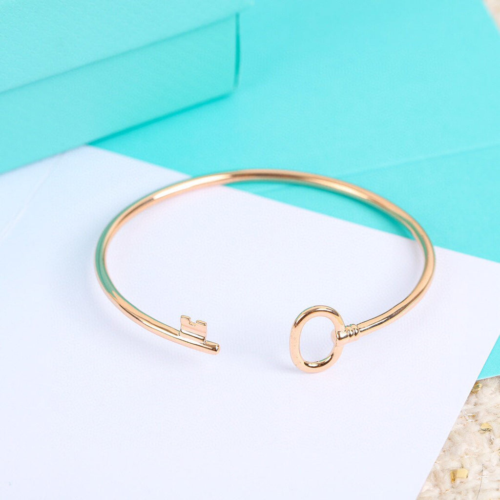 Tiffany Key Wire Oval Bracelet