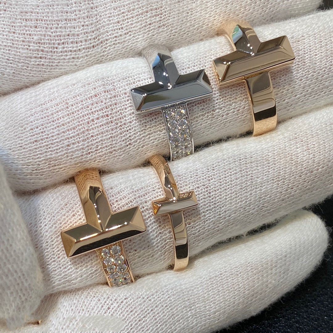 Tiffany T Wire Medium Cubic Zirconia Ring