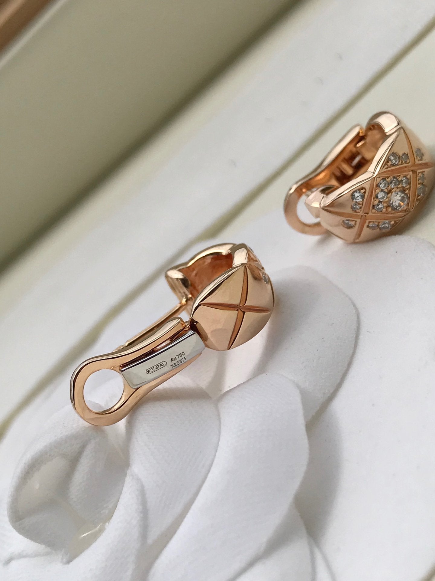 Chanel Crush Cubic Zirconia Pink Gold Earrings