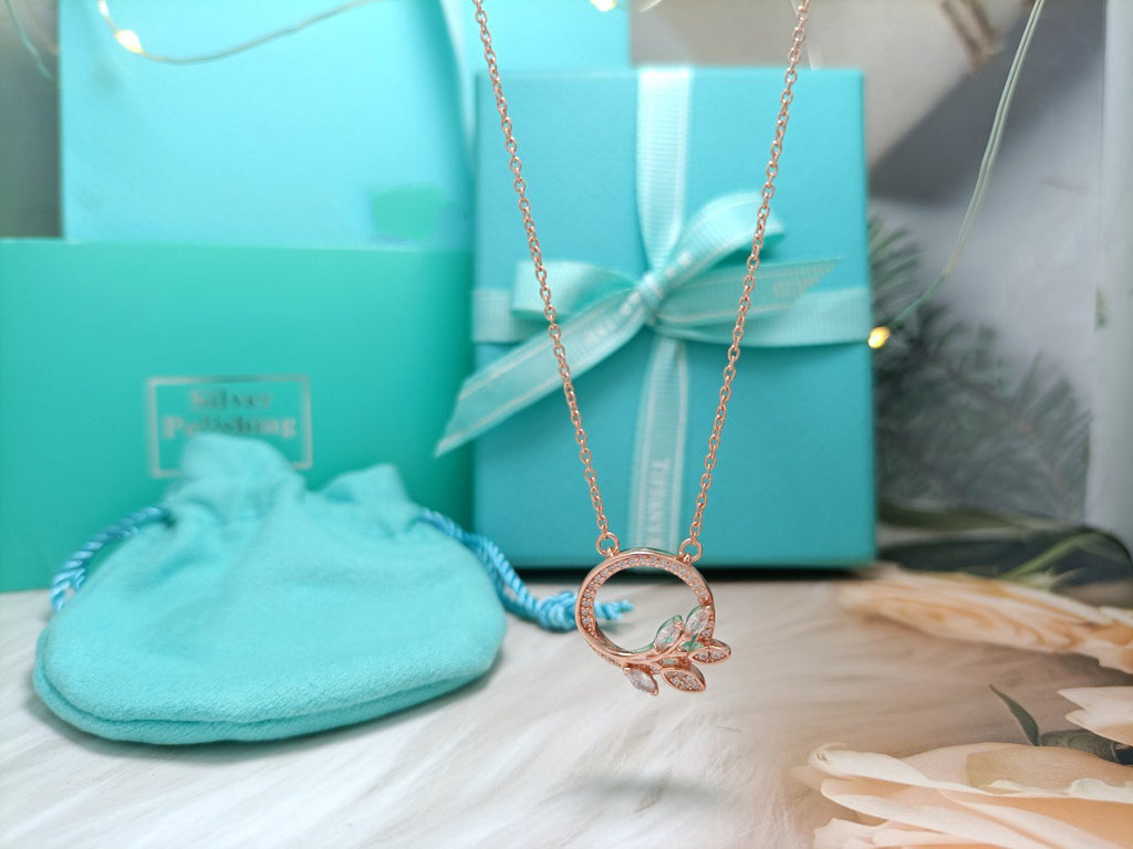 Tiffany Cubic Zirconia Vine Circle Pendant Platinum Necklace