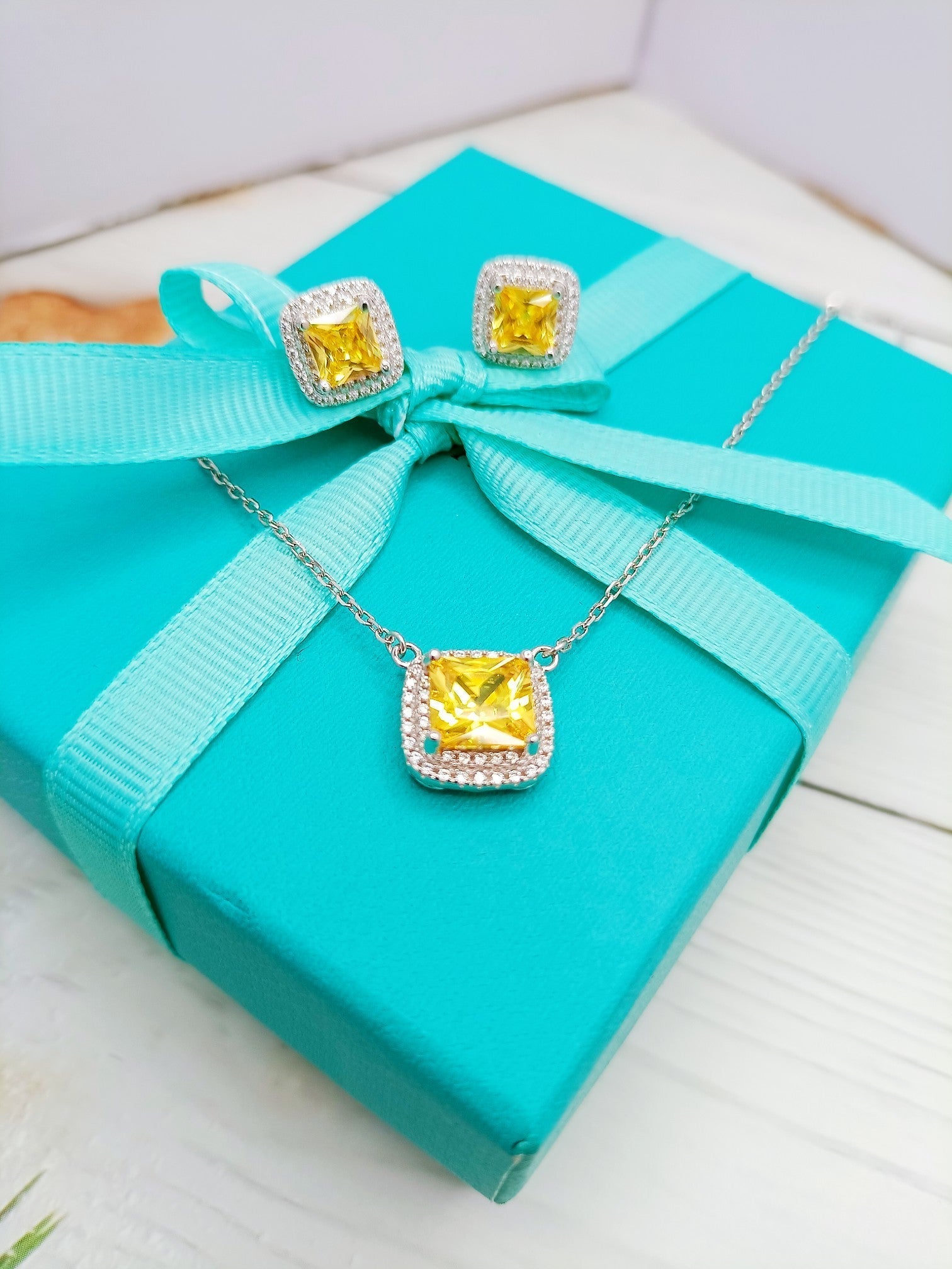 Tiffany Sparklers Citrine Gemstone Pendant Necklace Sterling Silver