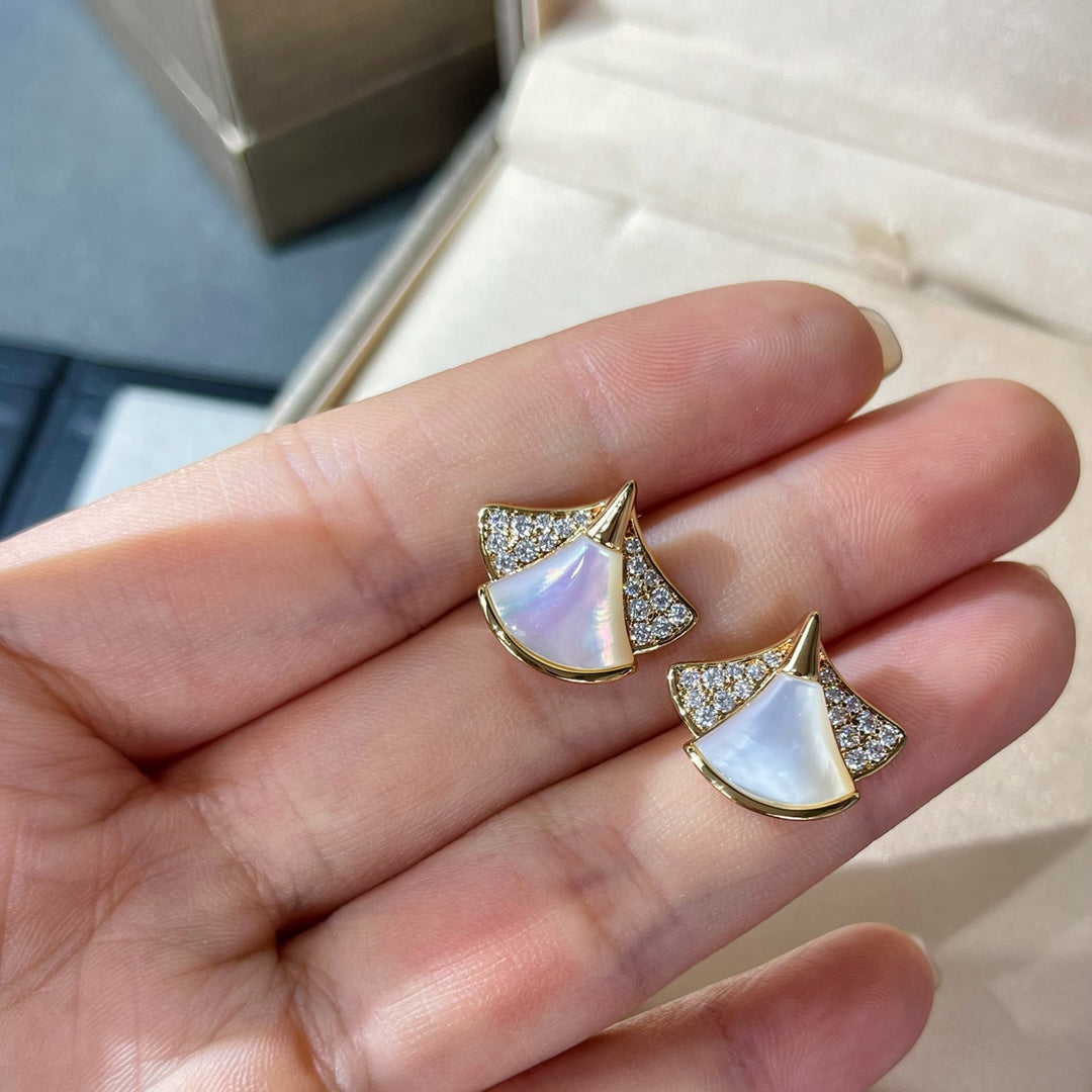 Bvlgari Dream Stud Earrings Cubic Zirconia - Gold