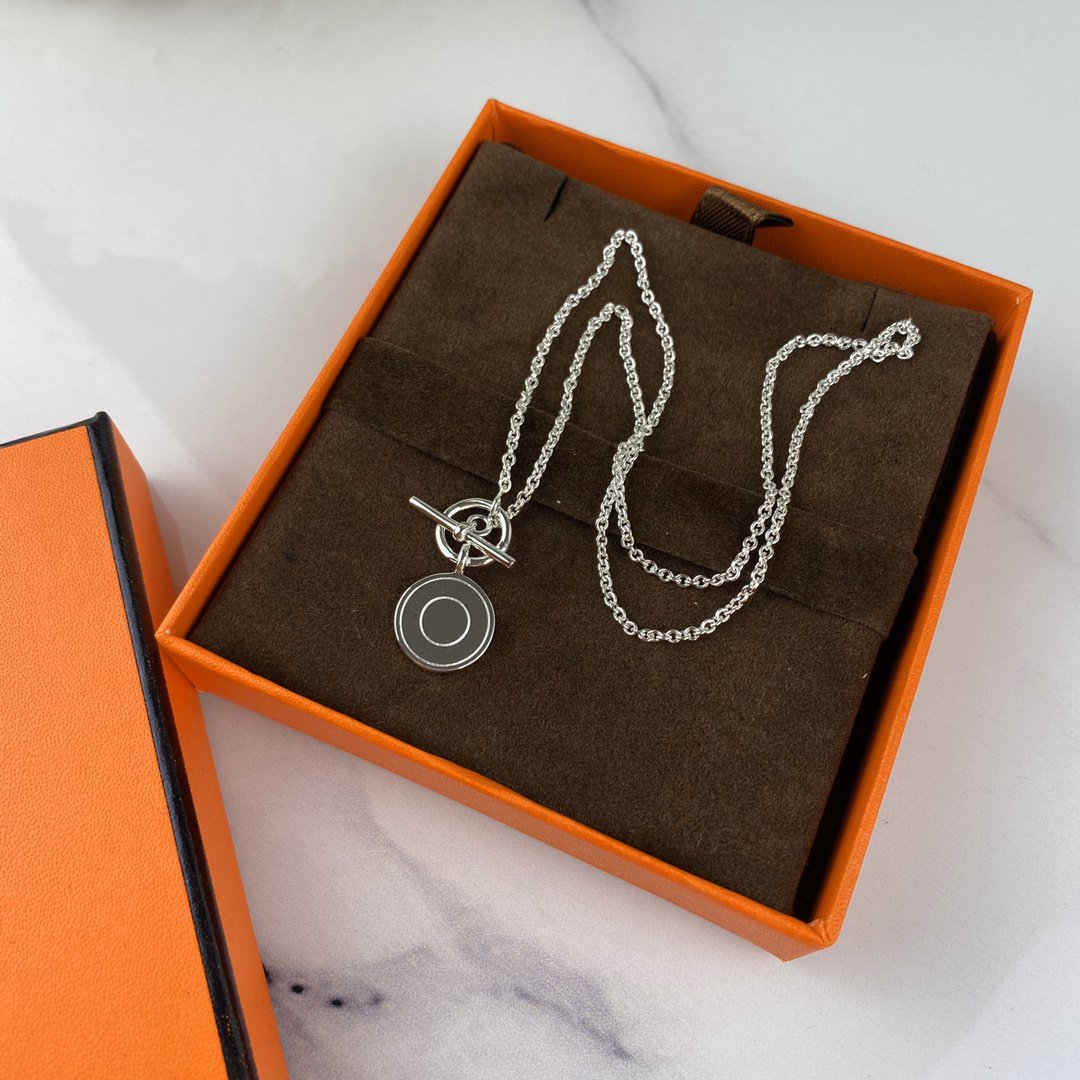 Hermes Chaine Verso Necklace