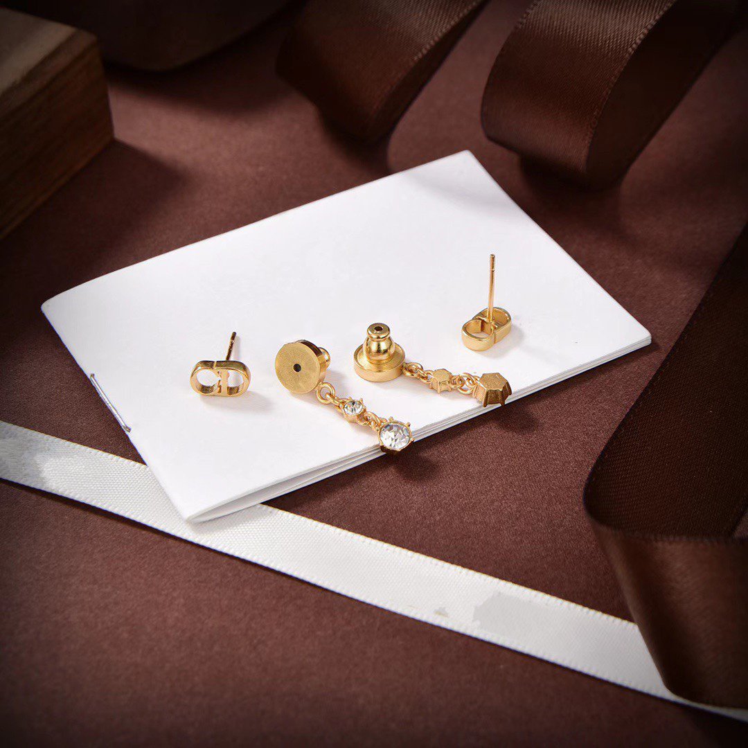 Dior CD Drop Gold 2 Diamond Earrings