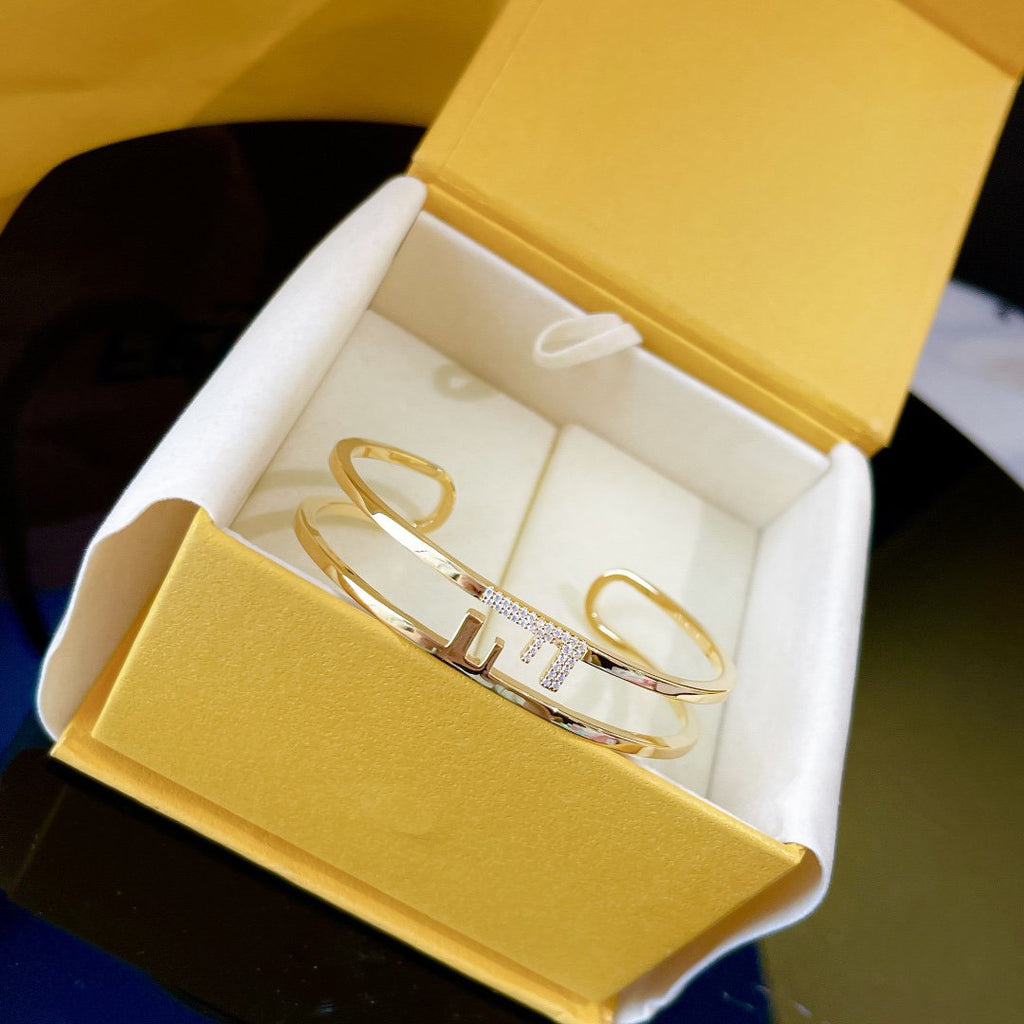 Fendi O'Lock Open Oval Bracelet Gold Diamond