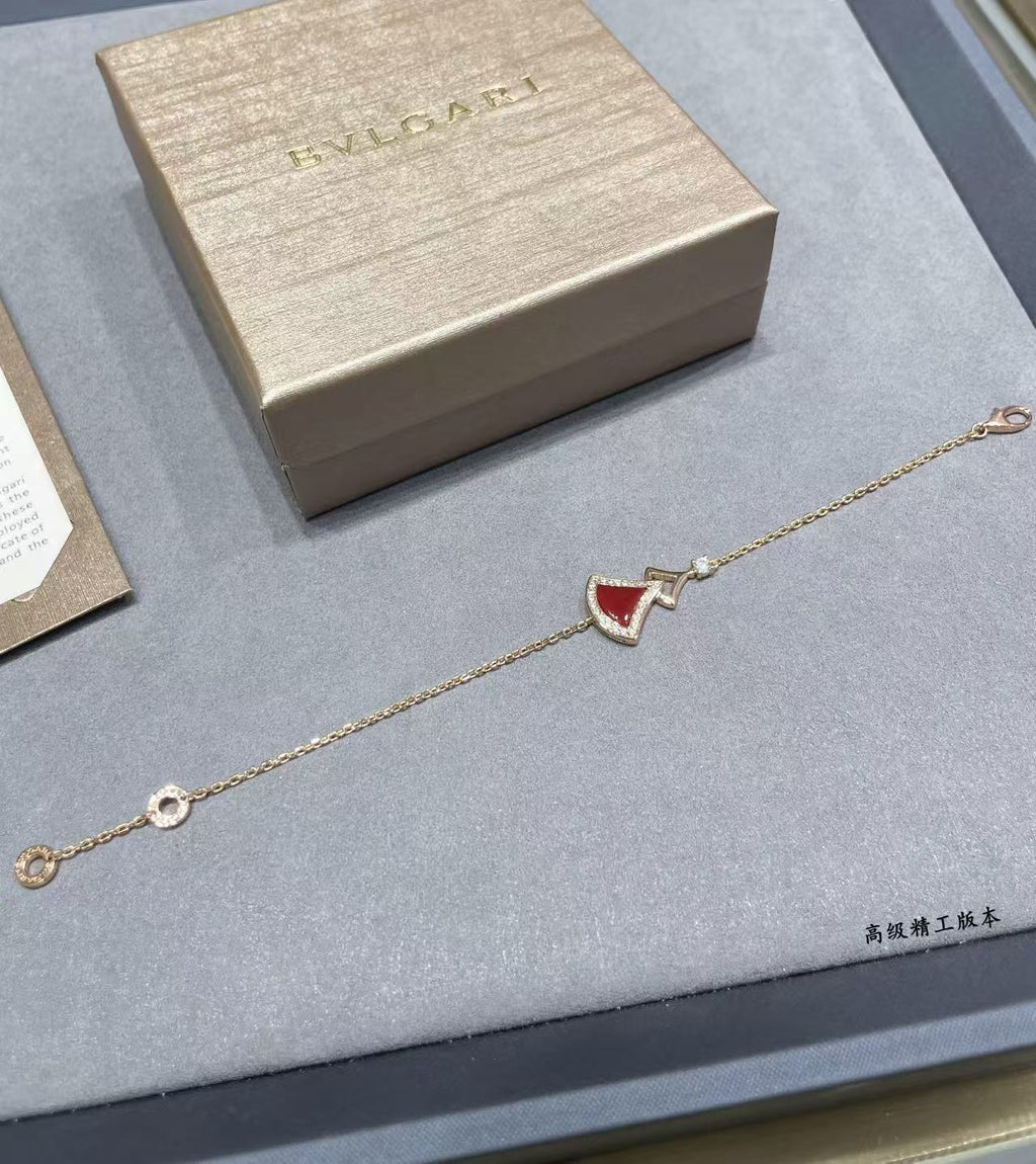 Bvlgari Rose Gold Divas Dream Diamond & Carnelian Bracelet