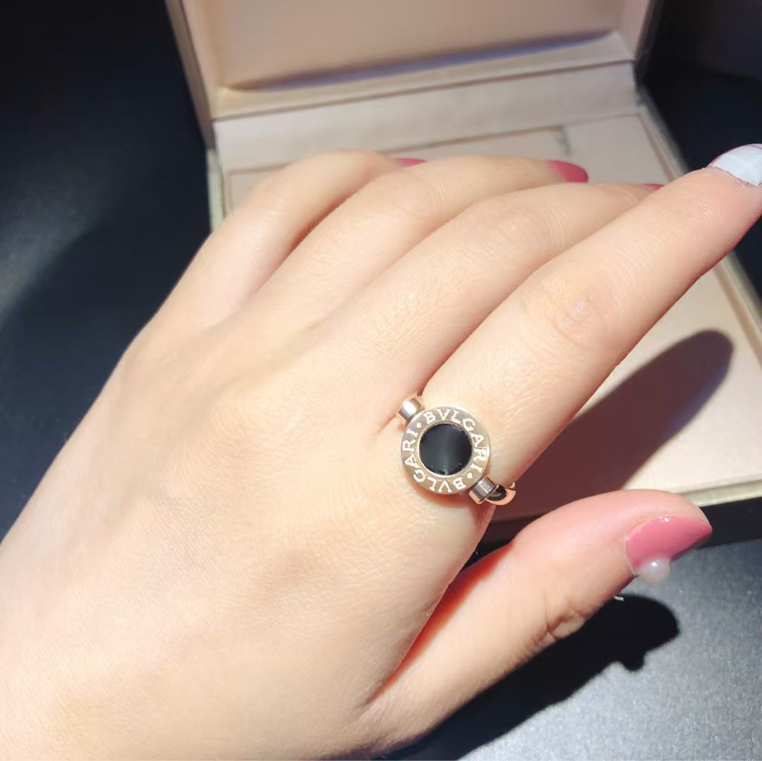 Bvlgari Rose Gold Flip Ring Set with Mother of Pearl and Onyx