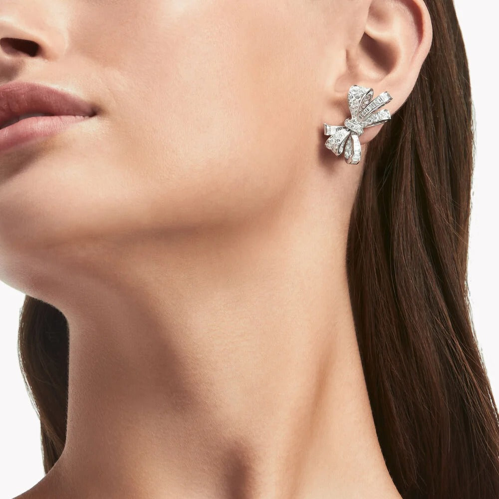 Graff Tilda Box Classic Silver Diamond Stud Earrings