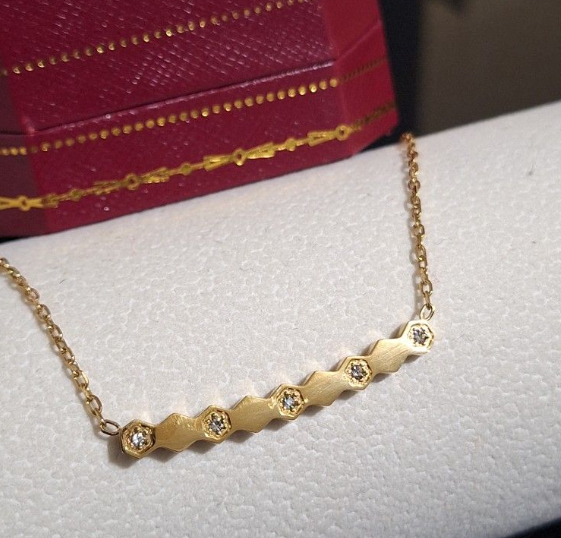 Chaumet Bee Love Necklace Cubic Zirconia
