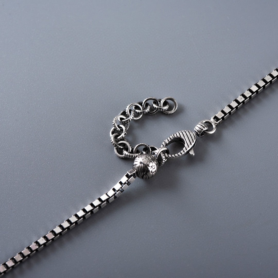 Gucci GG Double Classic Retro Sterling Silver Cow Necklace
