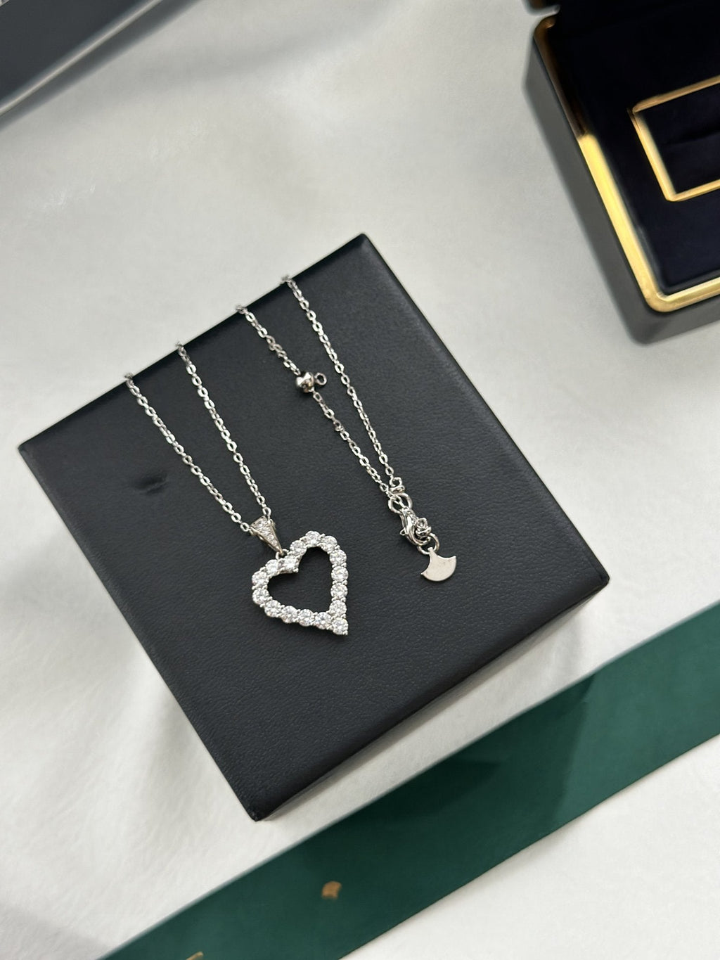Graff Heart Silhouette Silver Cubic Zirconia Necklace