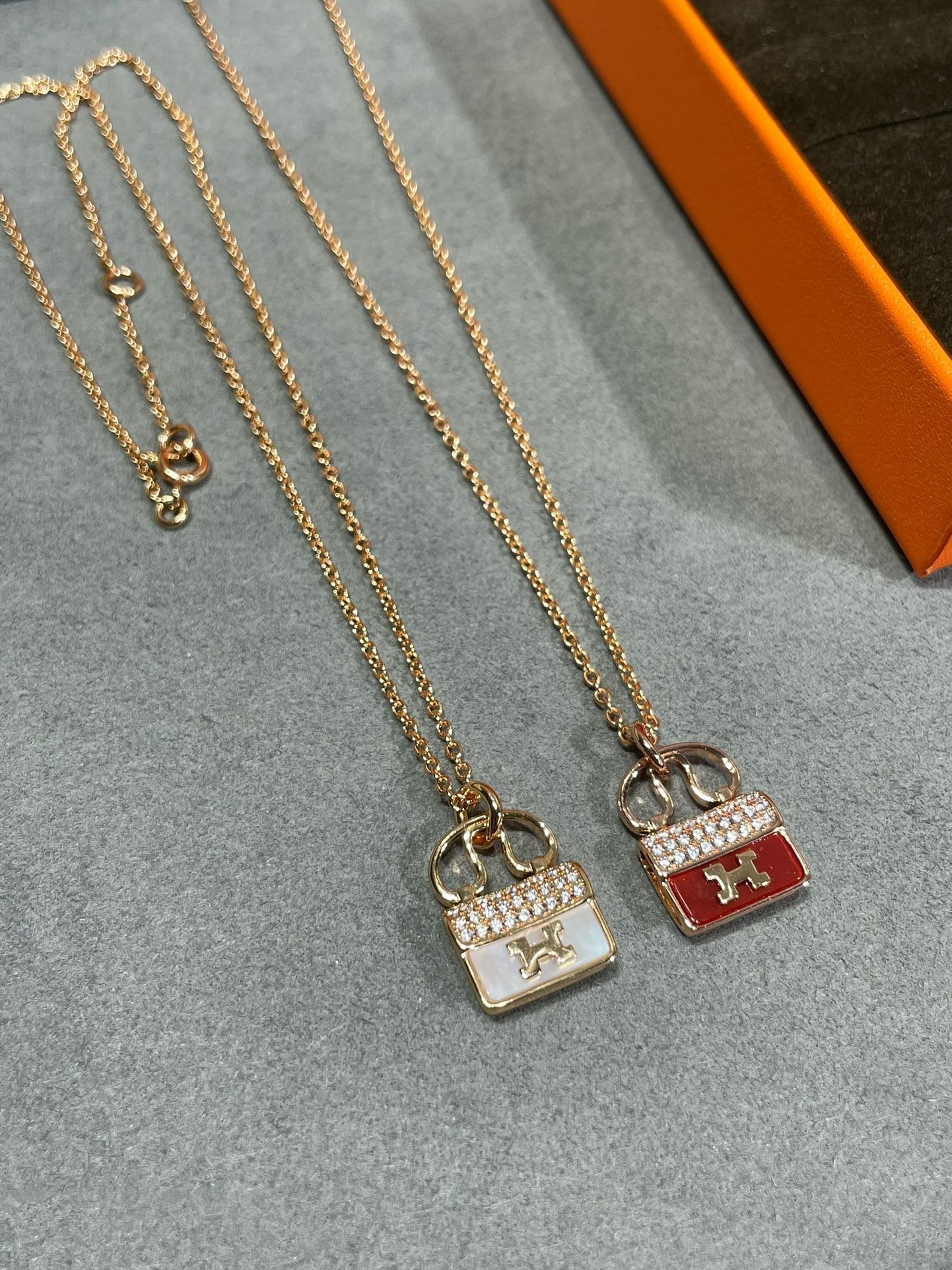 Hermes H Circe Moissanite Pendant Necklace Gold