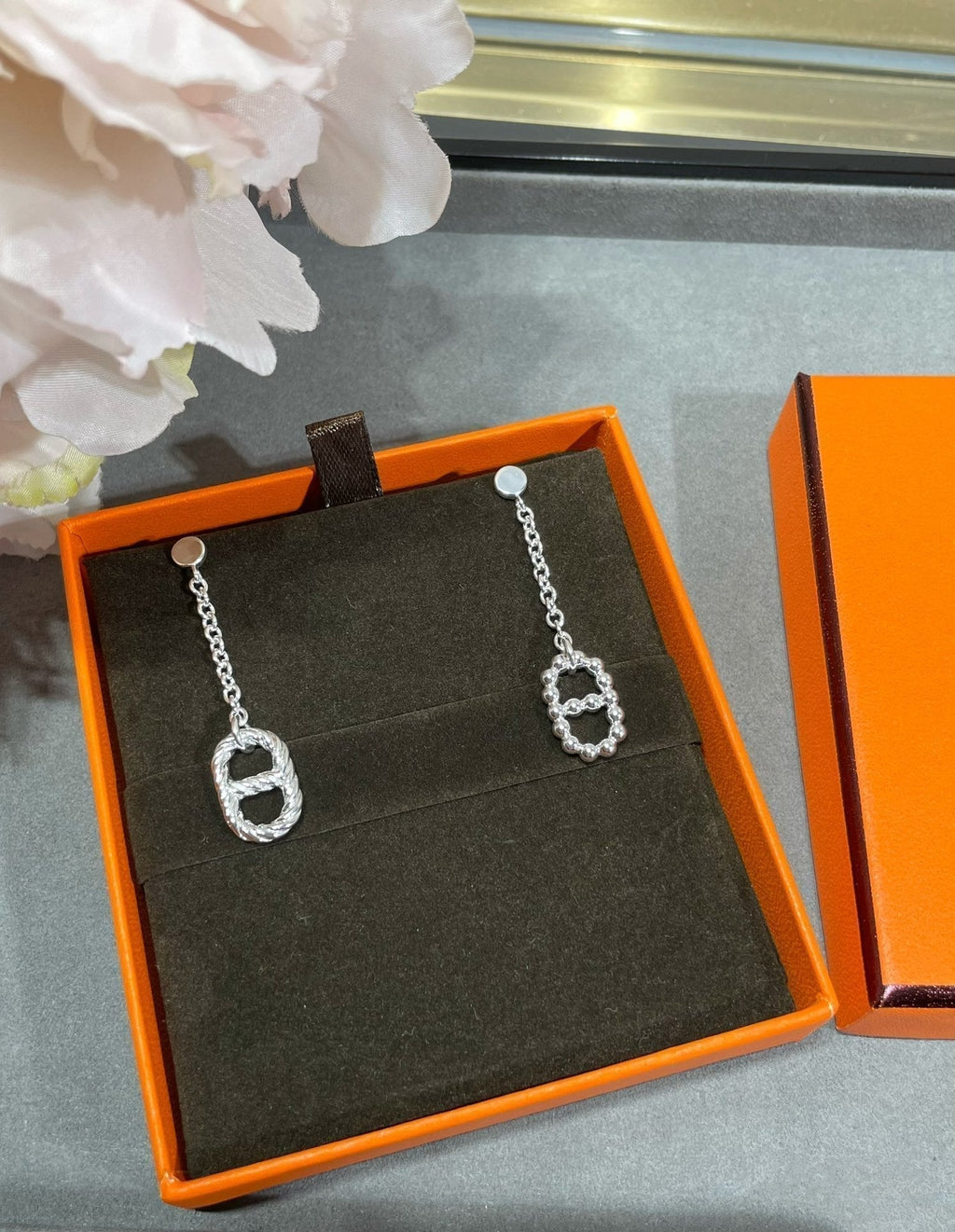 Hermes H Plain Silver Ab Pig Nose Earrings