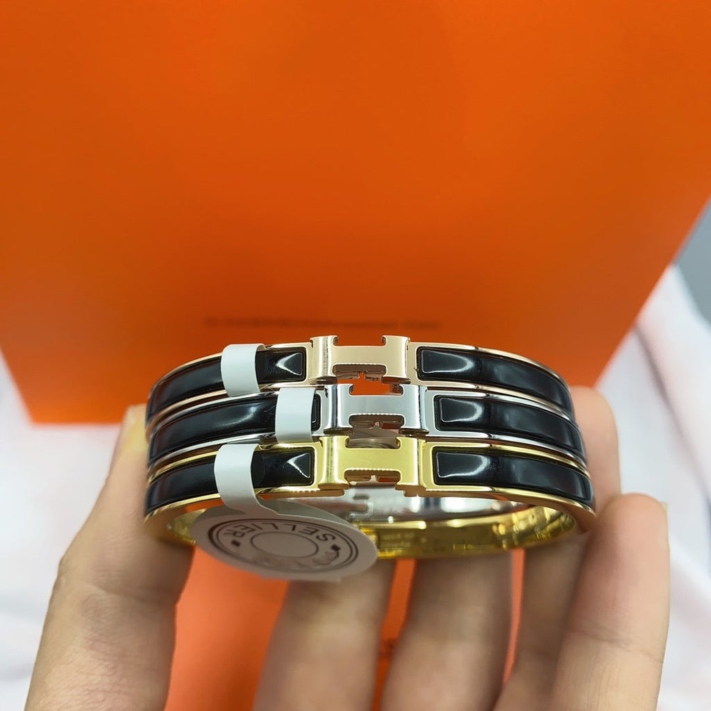 Hermes Classic HM Clic Black 8MM Enamel Bracelet