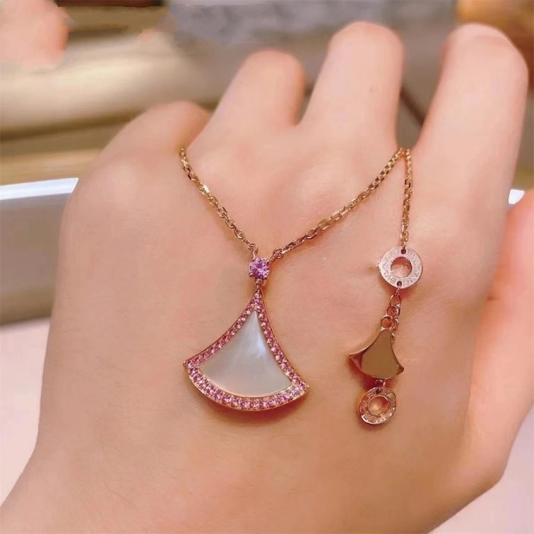 Bvlgari Dream Necklace MOP Cubic Zirconia Pink