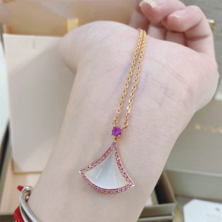 Bvlgari Dream Necklace MOP Cubic Zirconia Pink