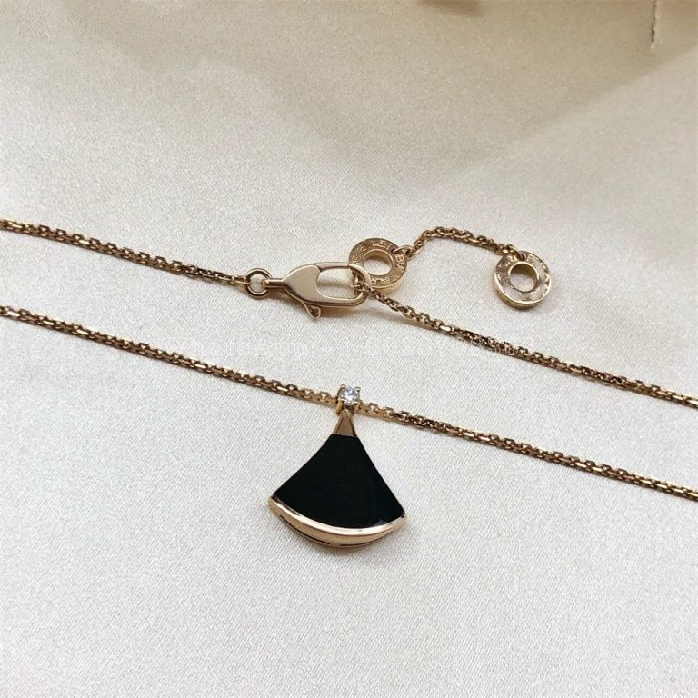 Bvlgari Dream Necklace Onyx 1 Cubic Zirconia