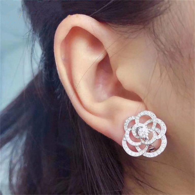 Chanel Fil de Camelia Earrings Silver Diamond