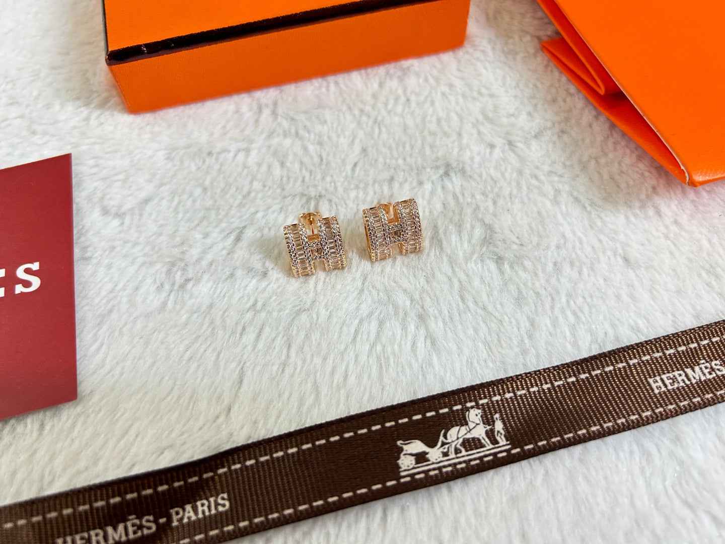 Hermes H Stud Earrings with Diamonds