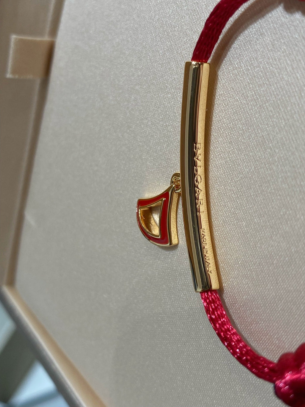 Bvlgari 1 Motif Lucky Red Bracelet Gold