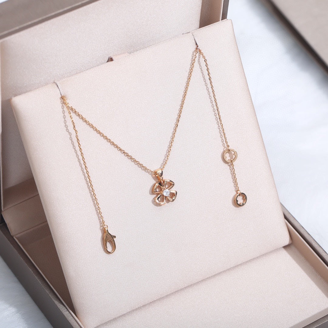 Bvlgari Fiorever Necklace Cubic Zirconia Center